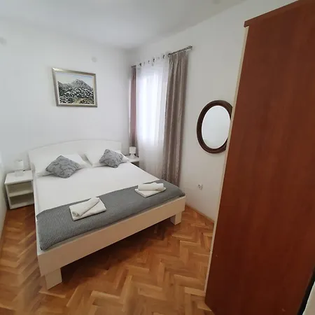 Ante Apartment