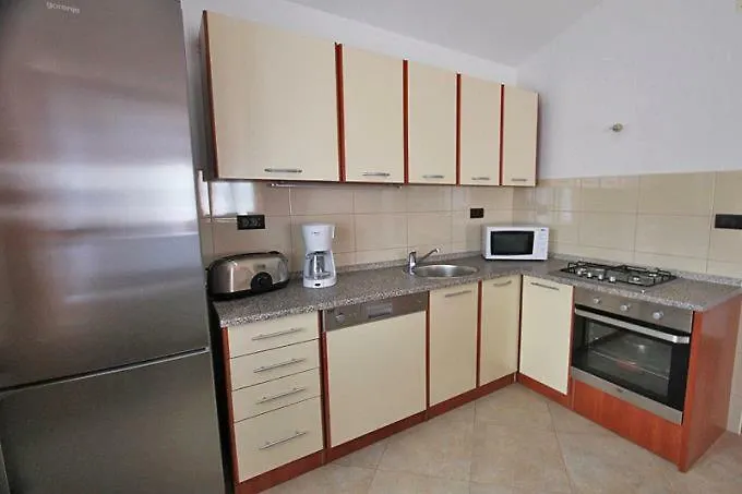 Ante Apartman *